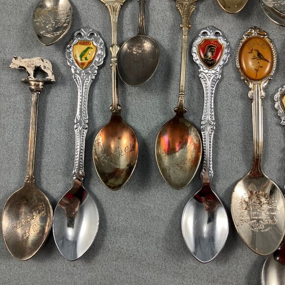 31 Vtg/Antique Collectible Souvenir Teaspoons Spoons Lot Commemorative Worldwide - Picture 3 of 10